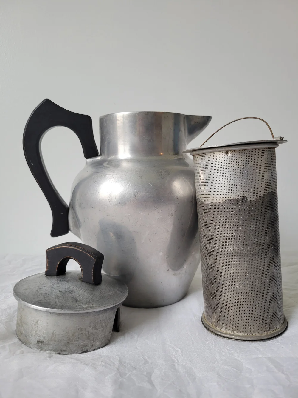 Club Vintage Aluminum Coffee Pot Percolator Filter Basket Silver Black Maker